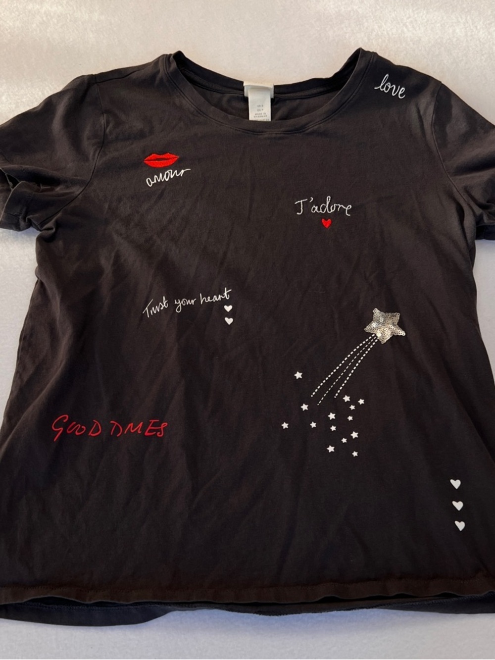 H&M women's charcoal t-shirt embroidered Paris decorations text motifs S